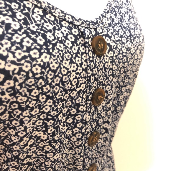 Floral Navy White Dress. Size L - Picture 4 of 5